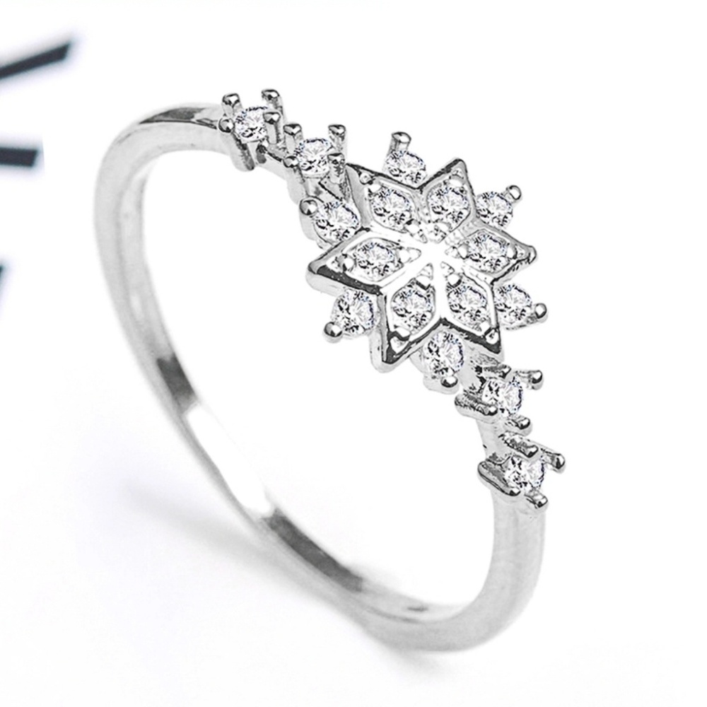Crystal Snowflake Ring